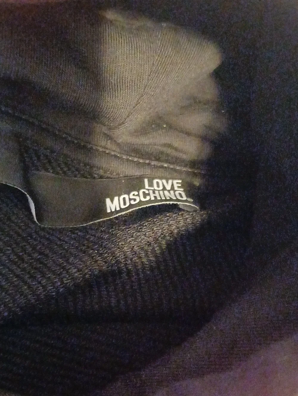 Nwot Love Moshino Black Hoodie with Red Heart Print On Sleeves And Hood - Picture 7 of 9